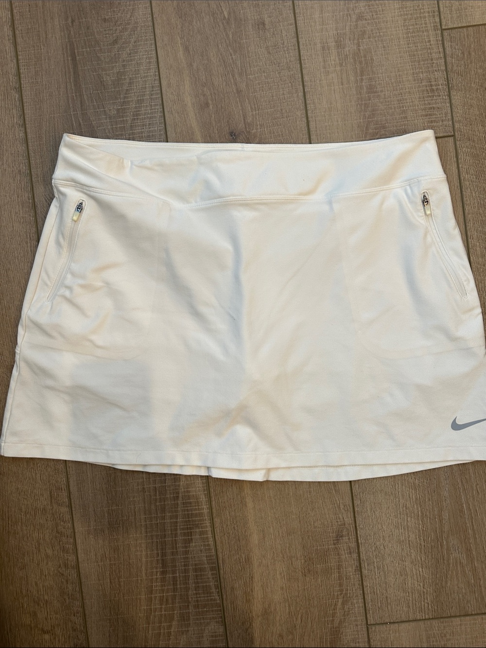Nike White Women’s Athletic Skort with Zipper Pockets